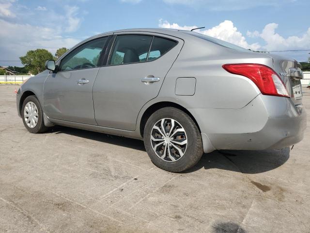  NISSAN VERSA 2012 Srebrny
