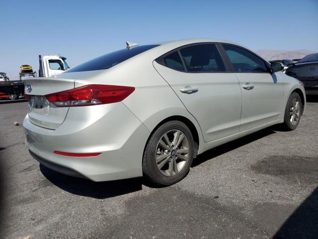  HYUNDAI ELANTRA 2018 Бежевый