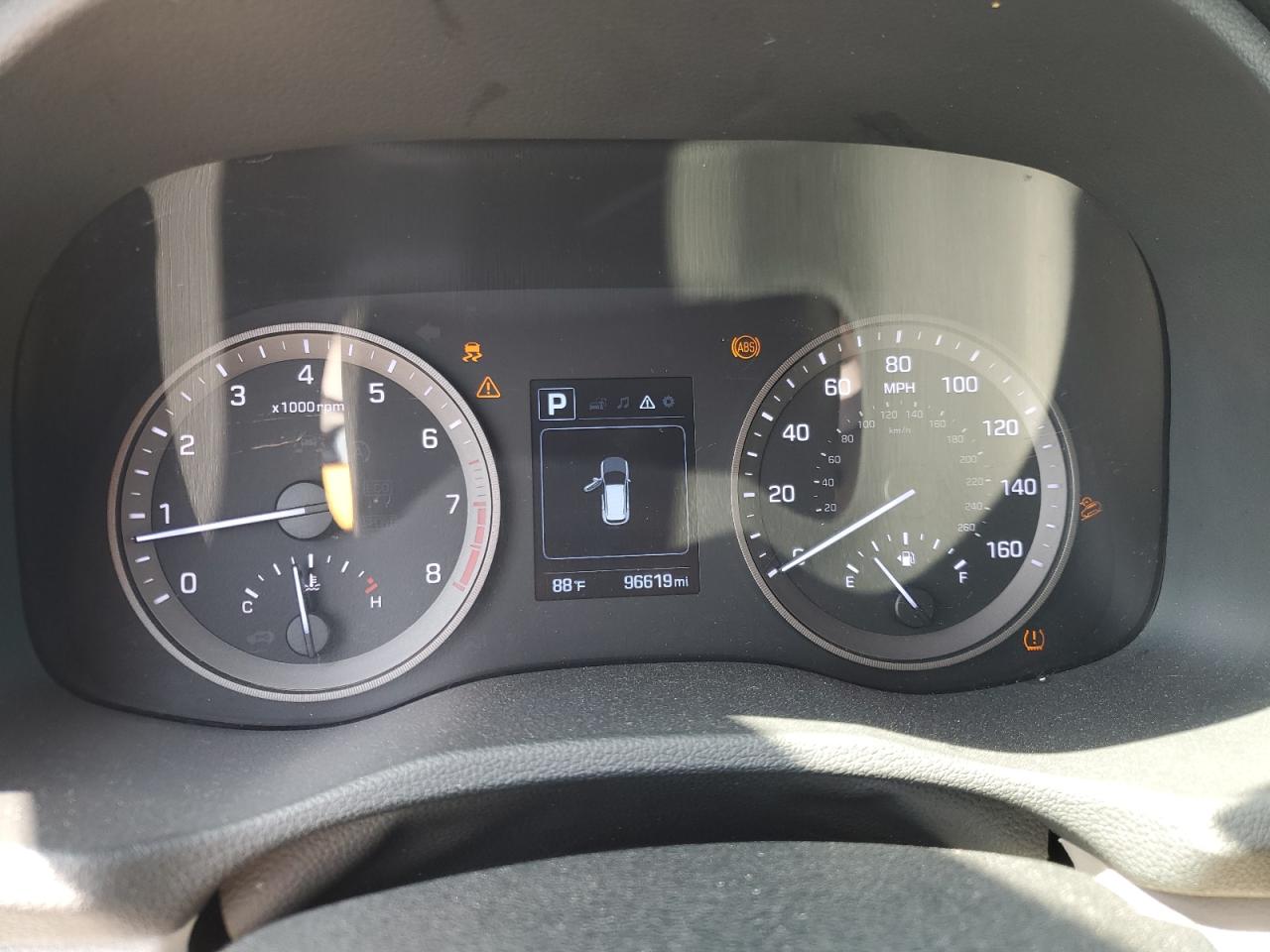 2018 Hyundai Tucson Value VIN: KM8J33A24JU820102 Lot: 63850225