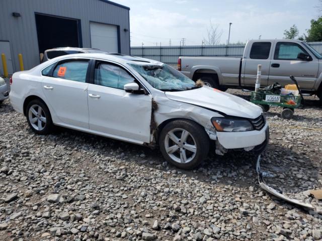  VOLKSWAGEN PASSAT 2013 Biały