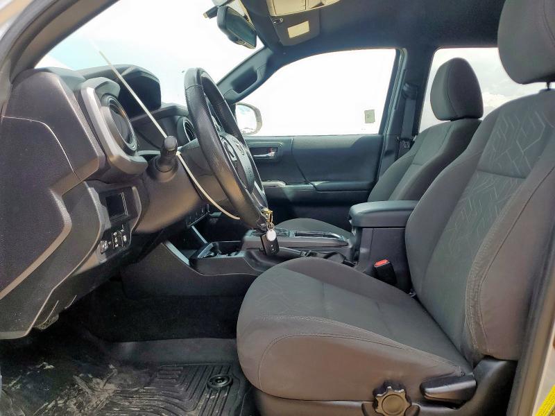Пикапы TOYOTA TACOMA 2017 Серебристый