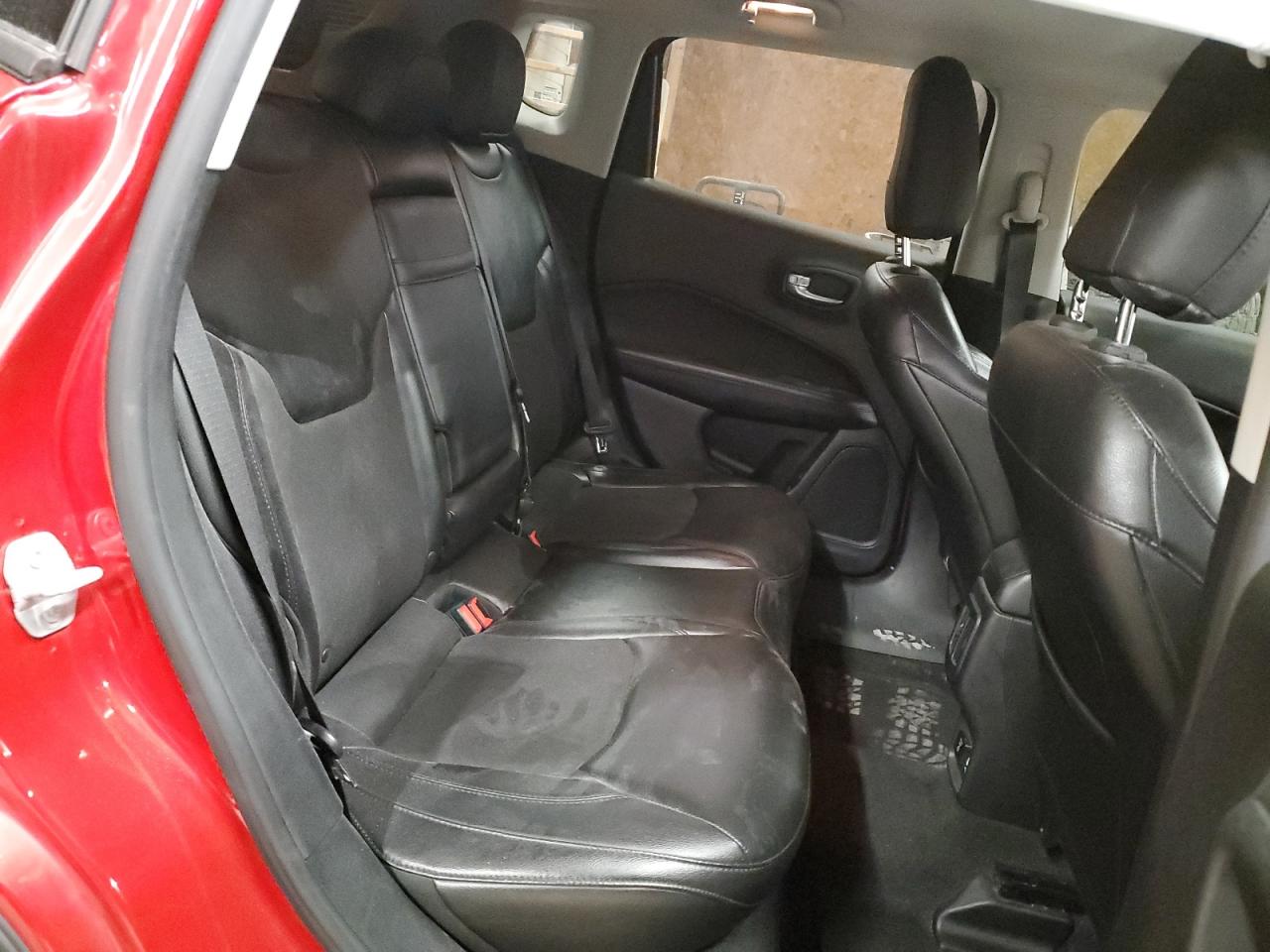 2018 Jeep Compass Latitude VIN: 3C4NJDBB9JT395079 Lot: 64191745