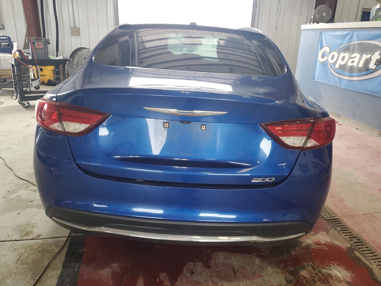 2015 Chrysler 200 Limited VIN: 1C3CCCAB1FN528457 Lot: 63638205