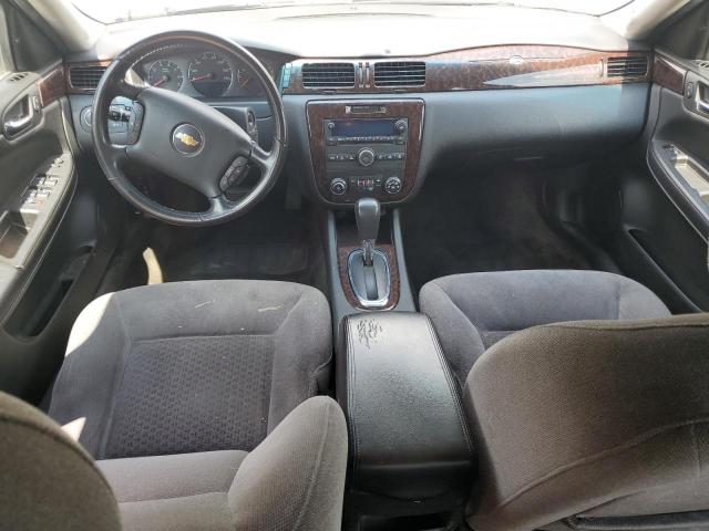 Sedans CHEVROLET IMPALA 2013 Srebrny