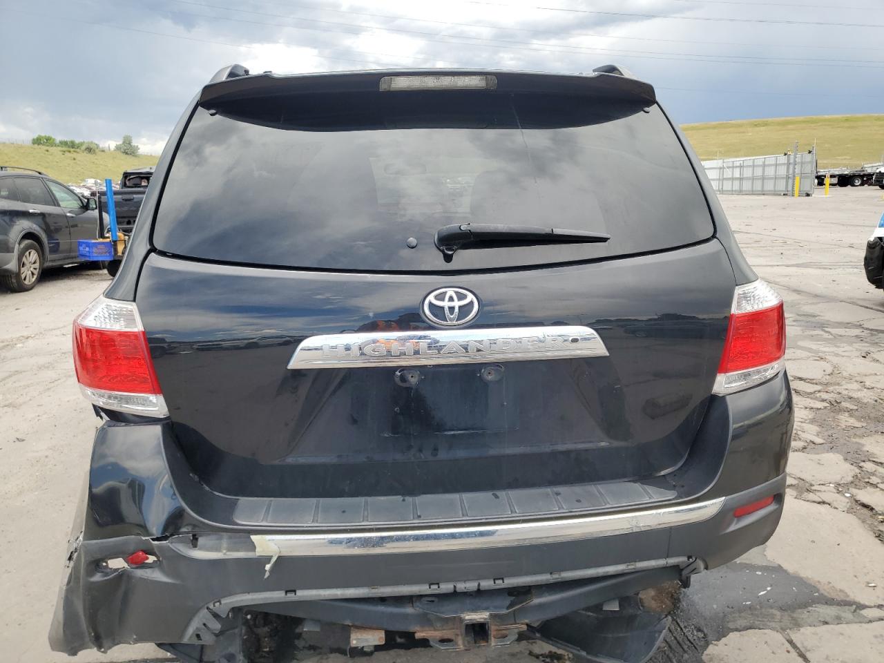 2011 Toyota Highlander Base VIN: 5TDBK3EH4BS062214 Lot: 63242085