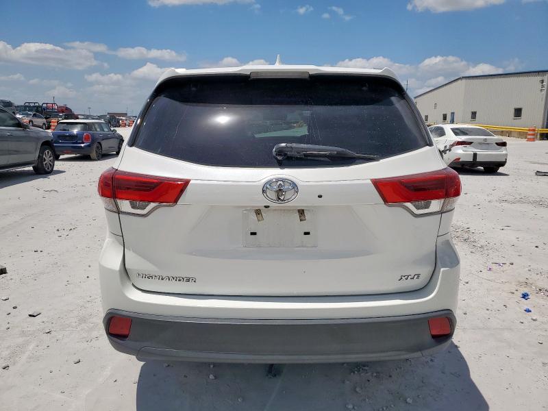  TOYOTA HIGHLANDER 2018 Biały
