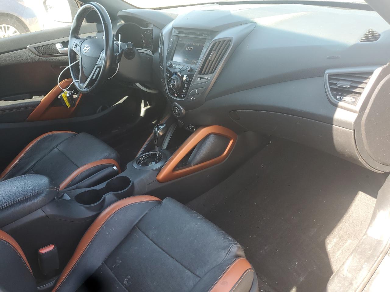 2016 Hyundai Veloster Turbo VIN: KMHTC6AE8GU266270 Lot: 62588855
