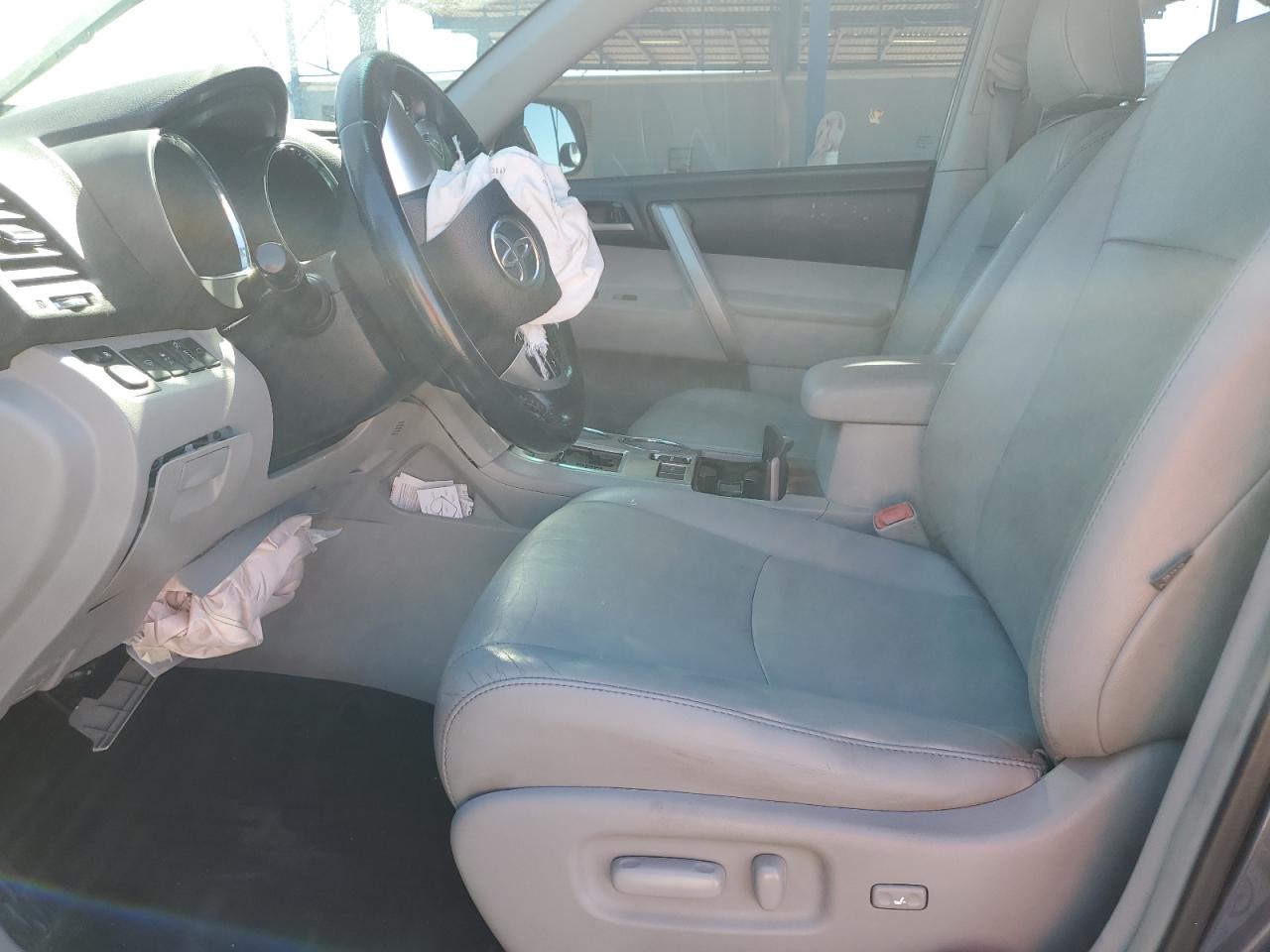 5TDZK3EH4CS052945 2012 Toyota Highlander Base