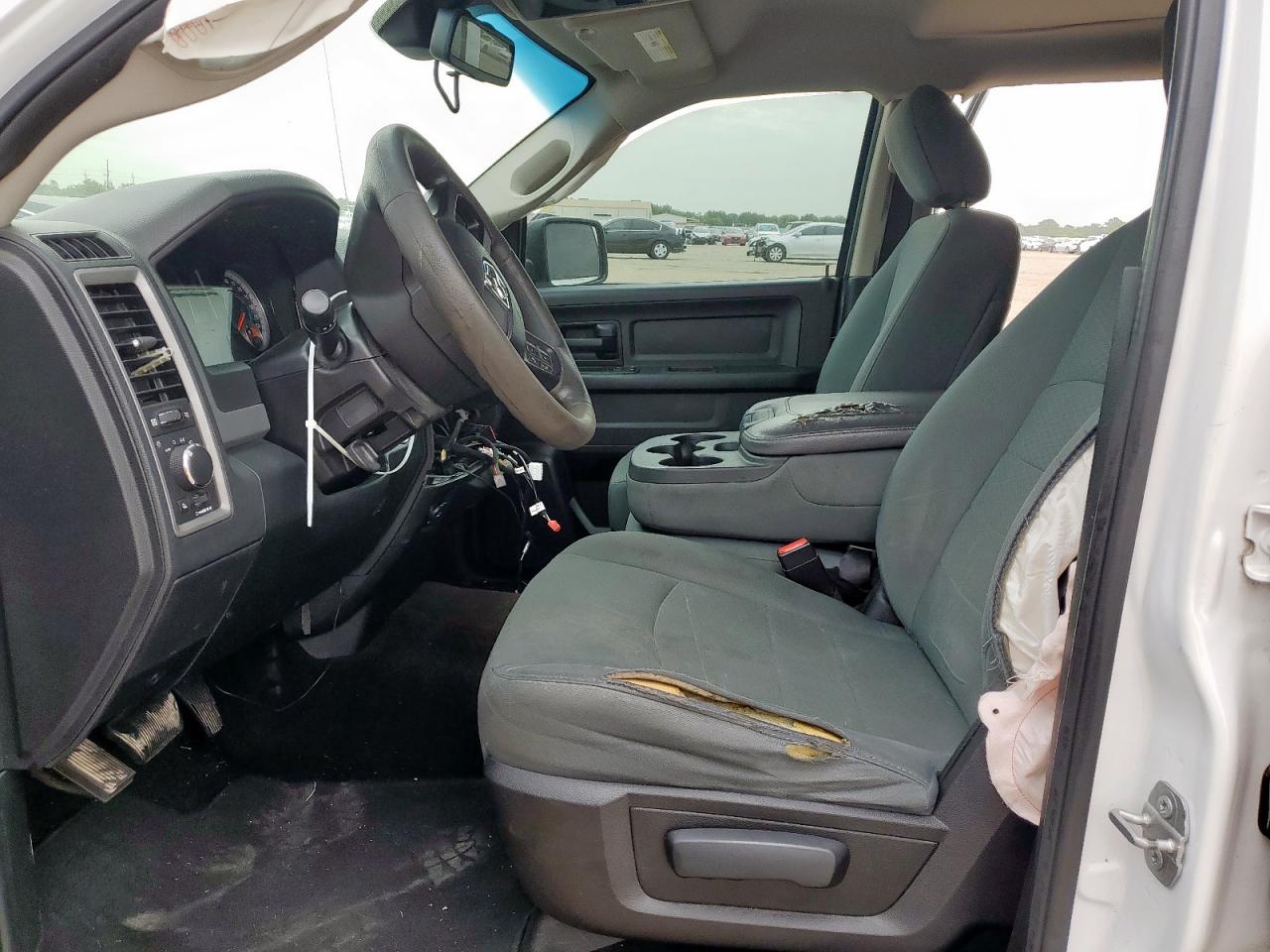 2016 Ram 1500 St VIN: 1C6RR6KG7GS208425 Lot: 64822865