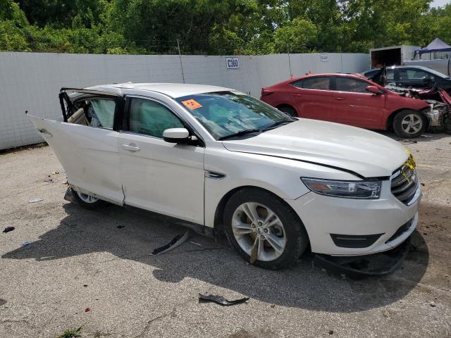 Sedans FORD TAURUS 2014 White
