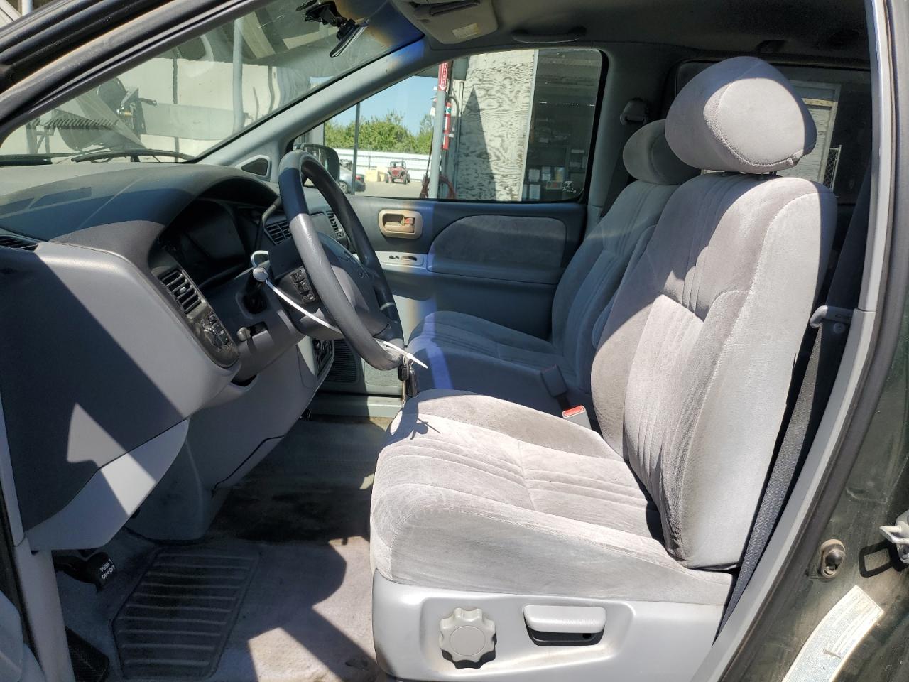 2000 Toyota Sienna Le VIN: 4T3ZF13C5YU254960 Lot: 65047625