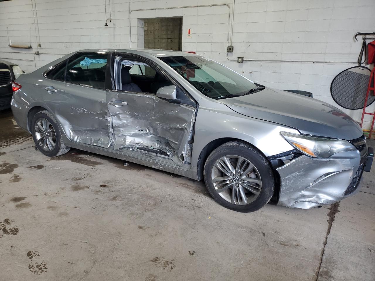 4t1bf1fk5fu052971 4T1BF1FK5FU052971 2015 Toyota Camry Le