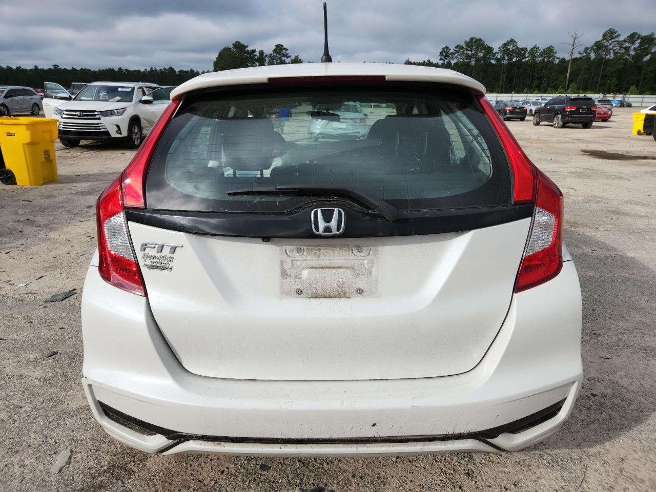2020 Honda Fit Lx VIN: 3HGGK5H42LM712767 Lot: 63070485