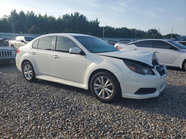  SUBARU LEGACY 2013 White