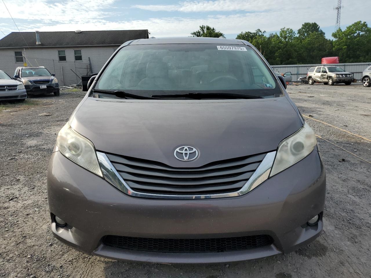 2012 Toyota Sienna Xle VIN: 5TDYK3DC9CS180907 Lot: 65597975