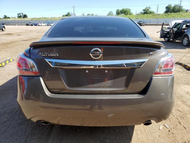 Sedans NISSAN ALTIMA 2015 Brązowy