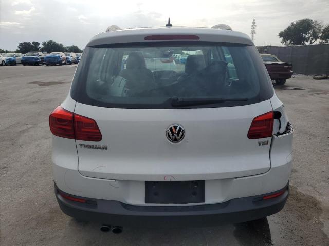  VOLKSWAGEN TIGUAN 2016 Biały