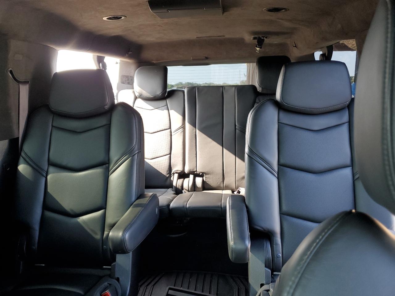 2017 Cadillac Escalade Esv Platinum VIN: 1GYS4KKJ2HR178010 Lot: 64005735