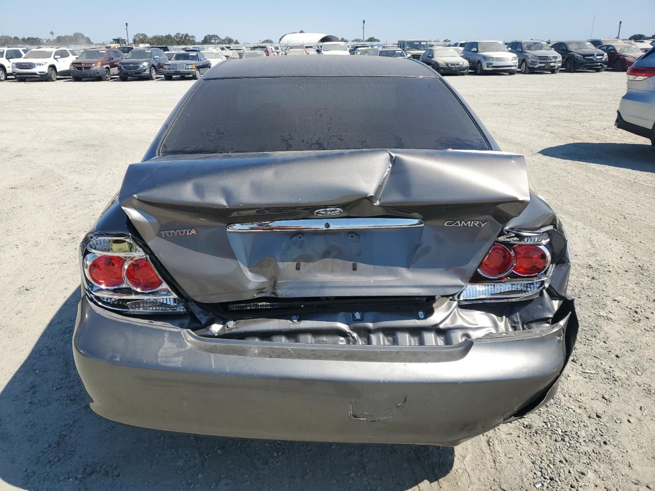 2005 Toyota Camry Le VIN: JTDBE32KX53029392 Lot: 65439115