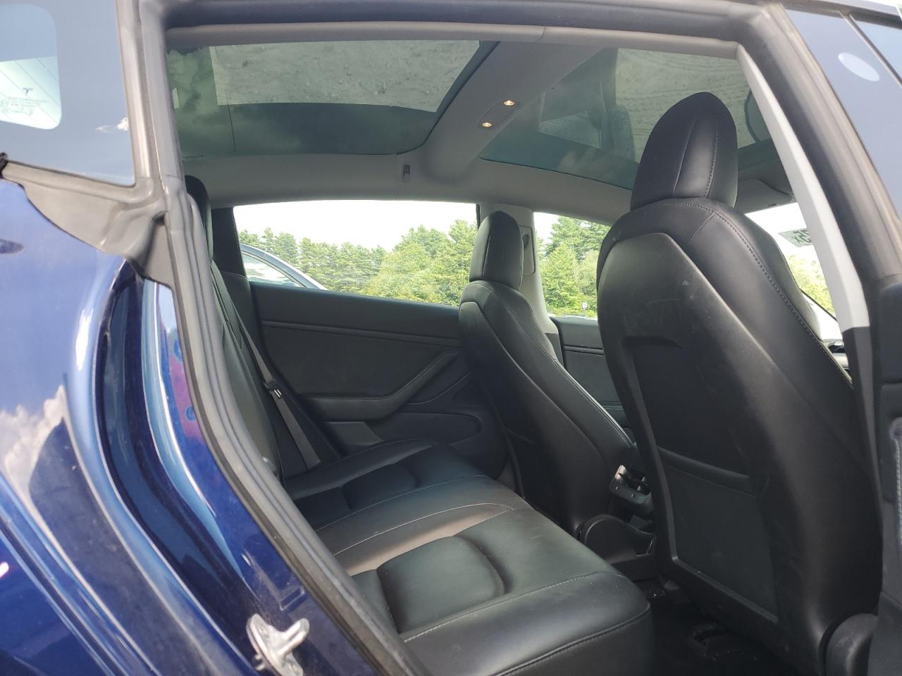 2018 Tesla Model 3 VIN: 5YJ3E1EB2JF105026 Lot: 64379275