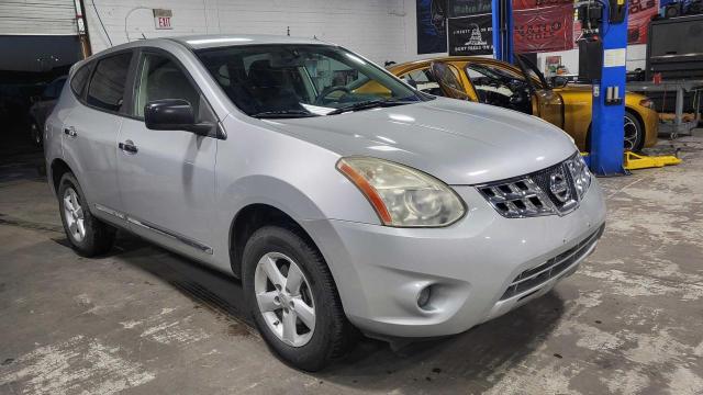 Parquets NISSAN ROGUE 2012 Srebrny