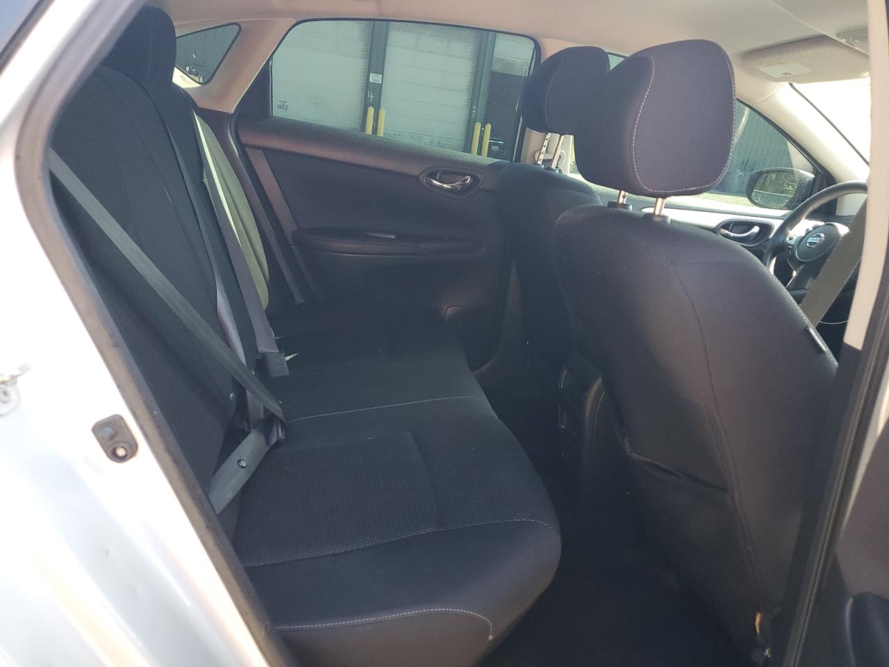 2019 Nissan Sentra S VIN: 3N1AB7AP5KY330439 Lot: 65522475