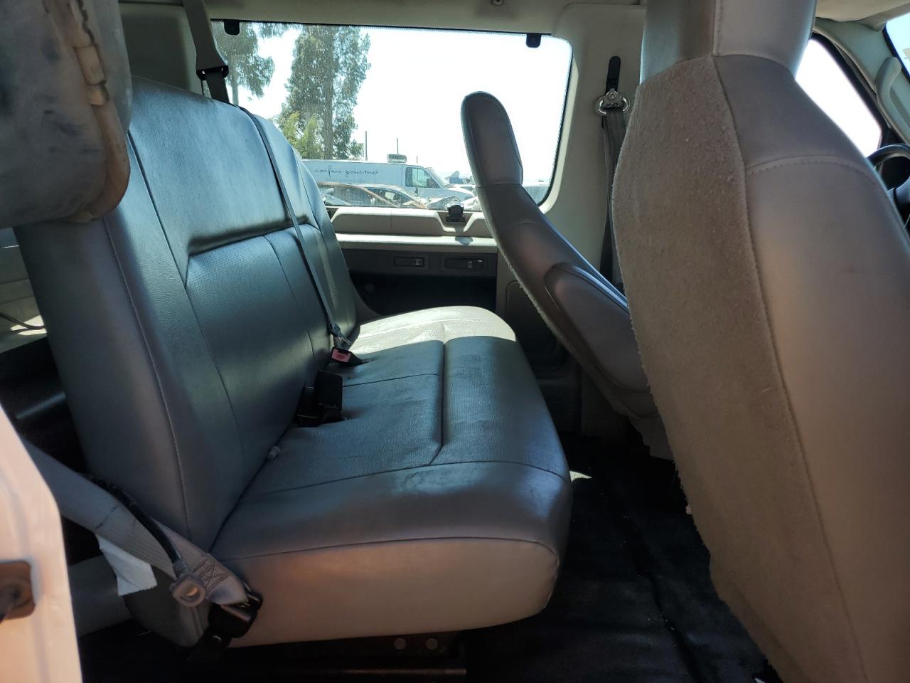 2009 Ford Econoline E350 Super Duty Wagon VIN: 1FBSS31LX9DA15435 Lot: 59525475