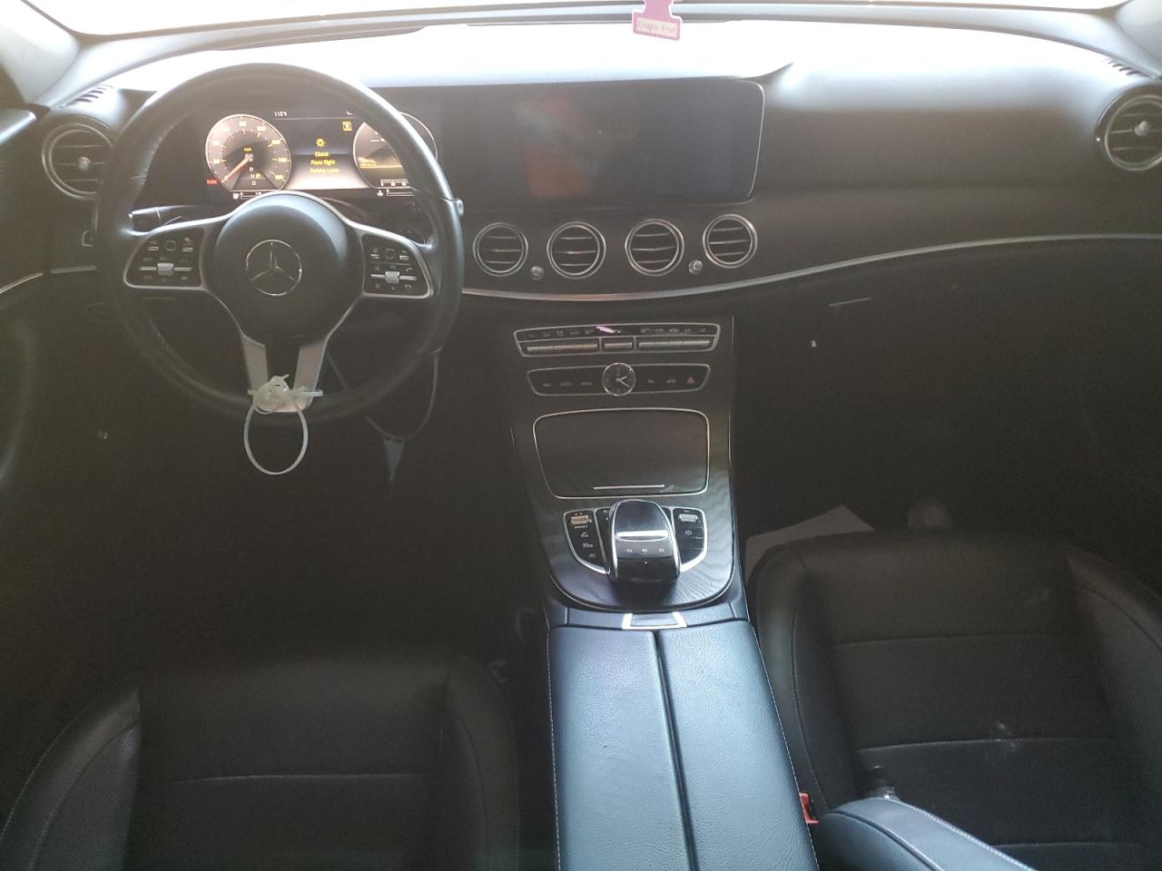 2019 Mercedes-Benz E 300 VIN: WDDZF4JB3KA633351 Lot: 64138255
