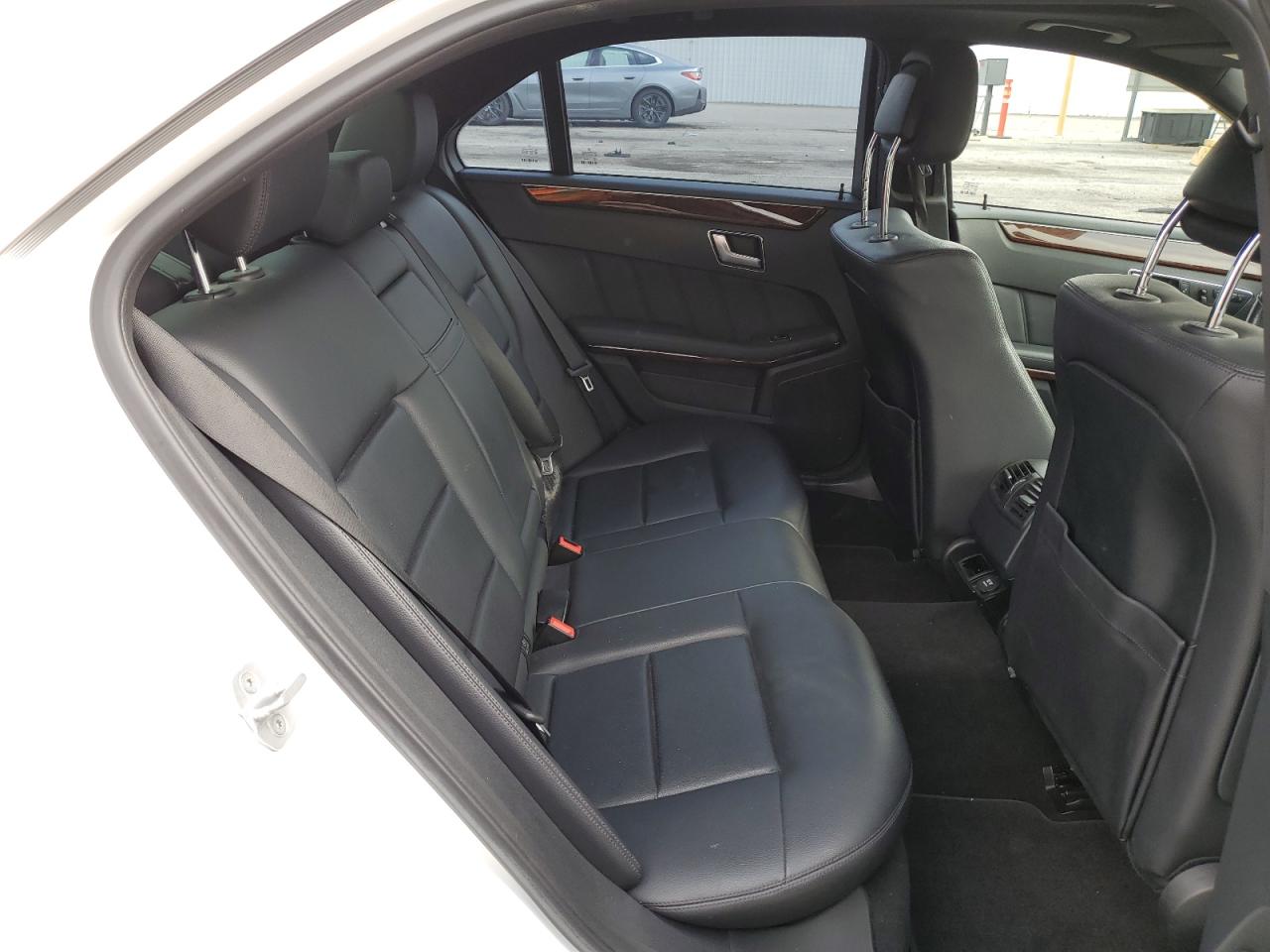 2013 Mercedes-Benz E 350 VIN: WDDHF5KB0DA770654 Lot: 65084075