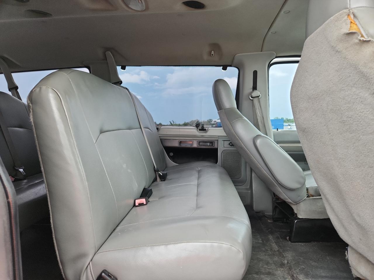 2012 Ford Econoline E350 Super Duty Wagon VIN: 1FBSS3BLXCDA16073 Lot: 63227245