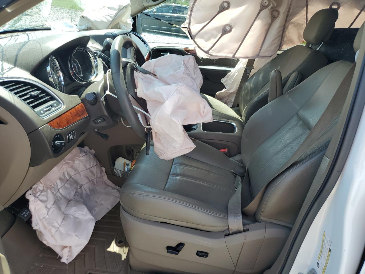 2014 Chrysler Town & Country Touring L VIN: 2C4RC1CG6ER300748 Lot: 65120605