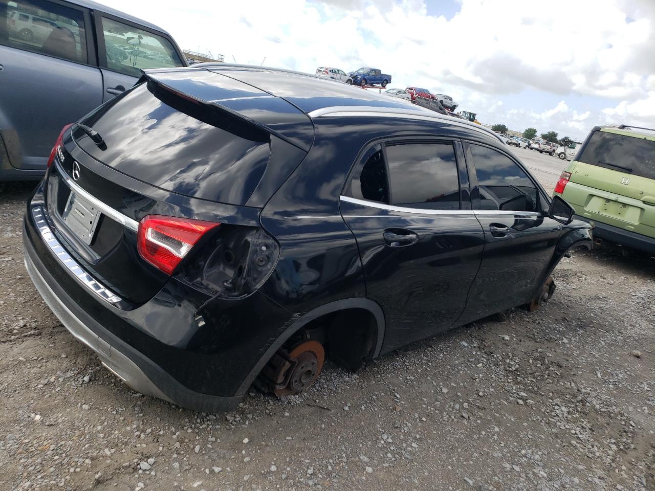 wdctg4eb0fj137088 WDCTG4EB0FJ137088 2015 Mercedes-Benz Gla 250