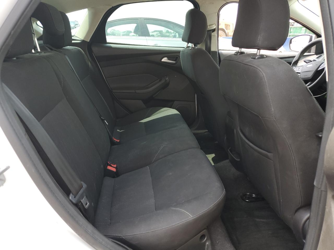 2016 Ford Focus Se VIN: 1FADP3K23GL285062 Lot: 65441515