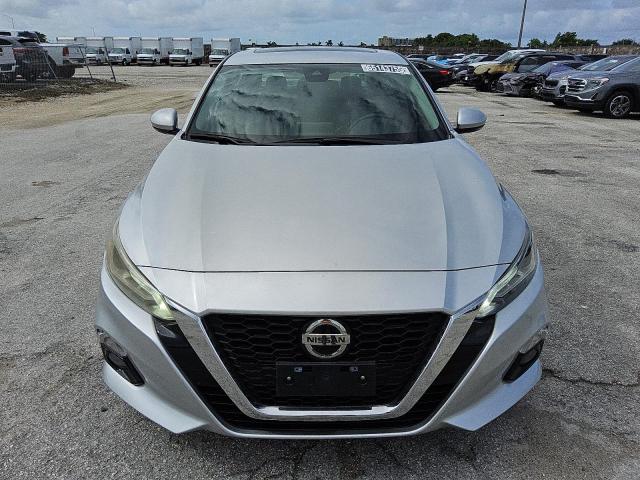  NISSAN ALTIMA 2019 Srebrny