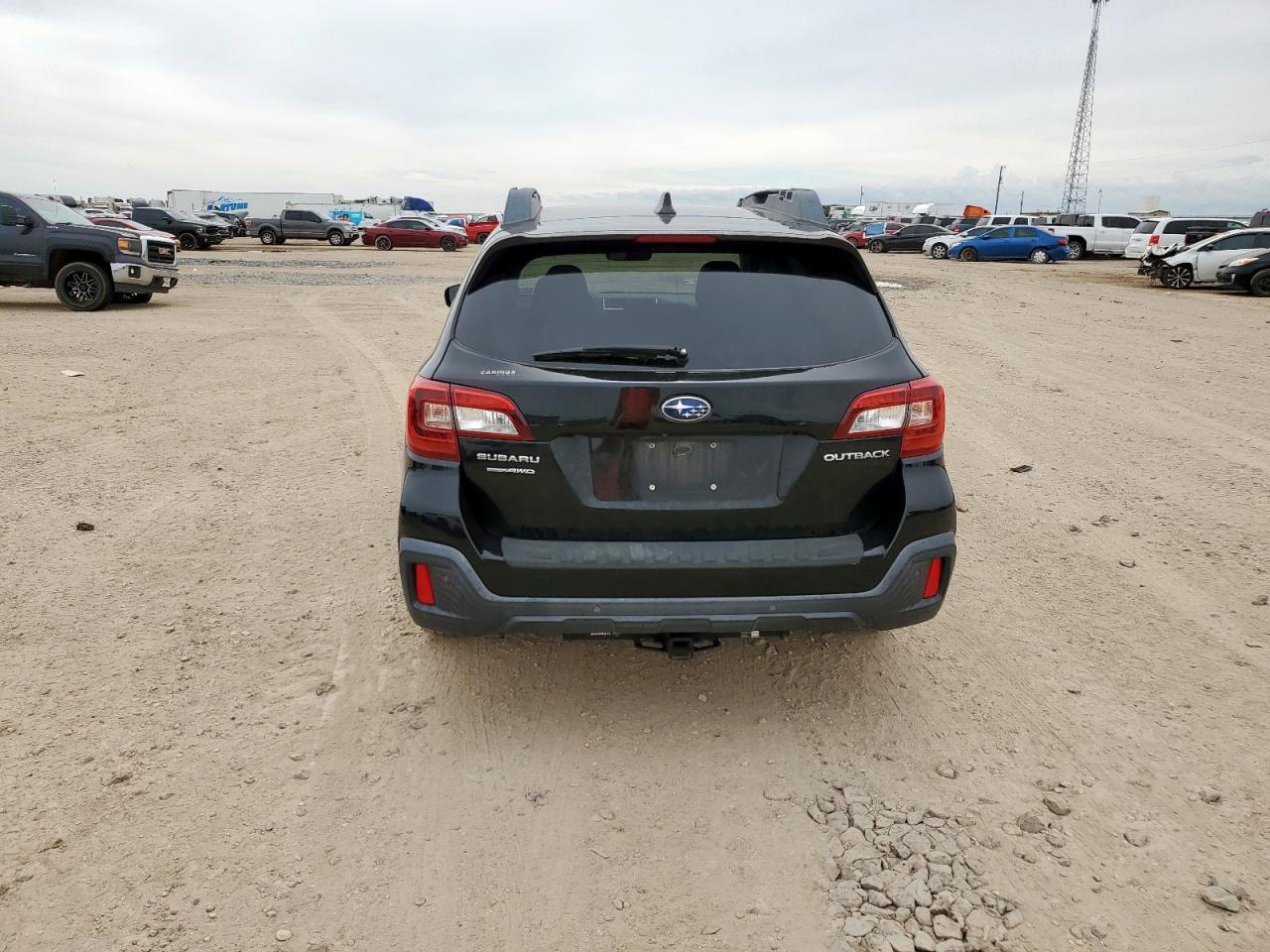 2018 Subaru Outback 2.5I Limited VIN: 4S4BSANC8J3357868 Lot: 62194545