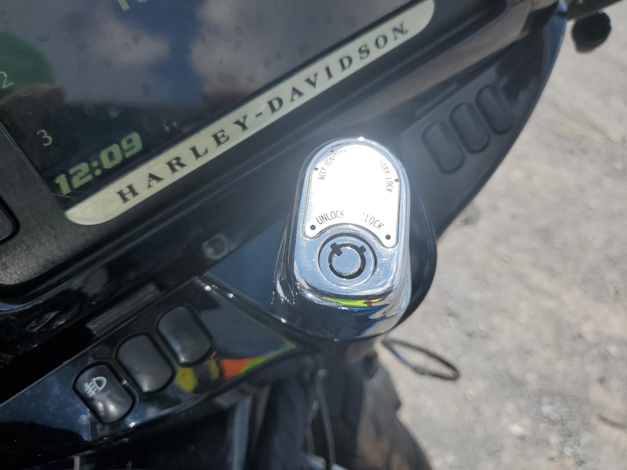 2015 Harley-Davidson Flhtk Ultra Limited VIN: 1HD1KEL18FB675588 Lot: 65384965