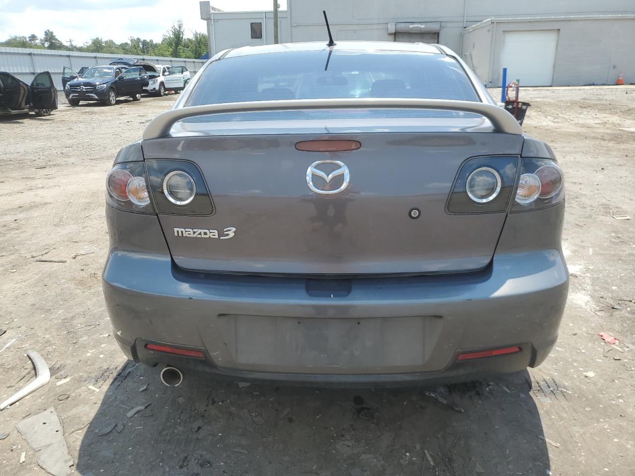 2007 Mazda 3 I VIN: JM1BK12G371632272 Lot: 62647125