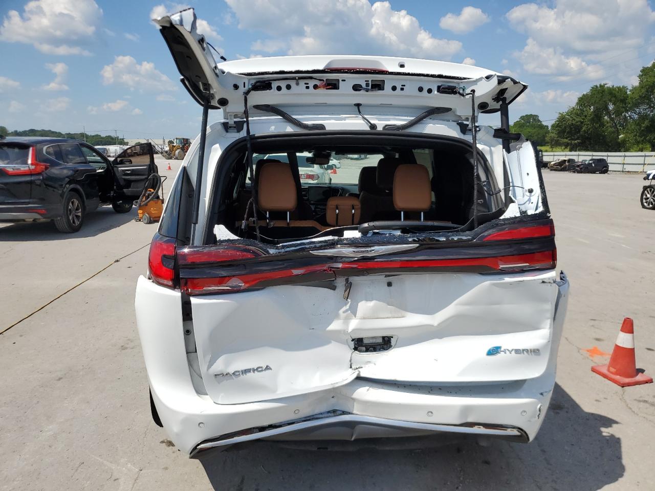 2022 Chrysler Pacifica Hybrid Pinnacle VIN: 2C4RC1N75NR140245 Lot: 63350395