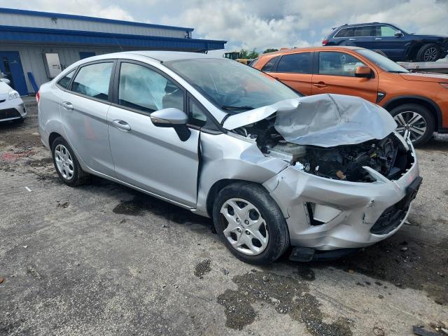  FORD FIESTA 2013 Серебристый