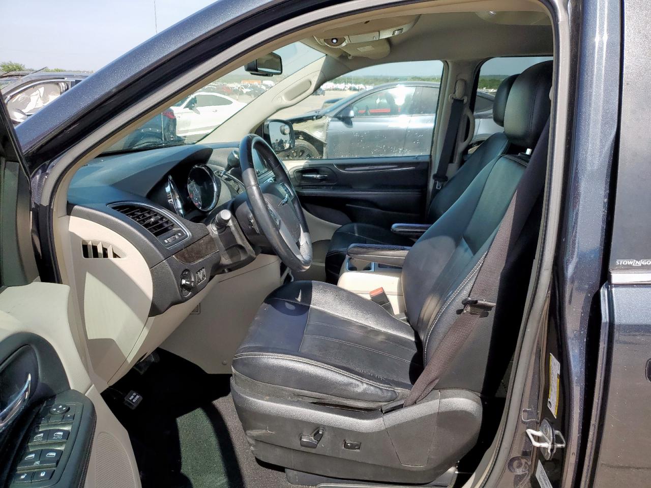 2013 Chrysler Town & Country Touring VIN: 2C4RC1BG0DR731960 Lot: 65293975