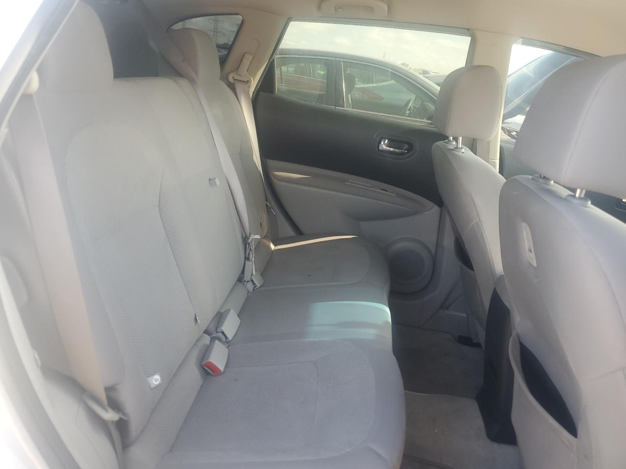 2015 Nissan Rogue Select S VIN: JN8AS5MV2FW755727 Lot: 65020125