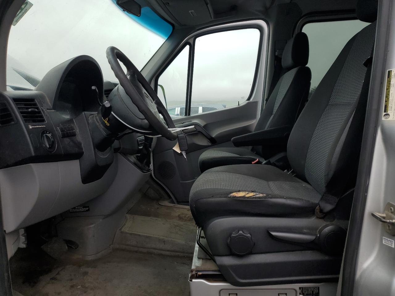 2010 Mercedes-Benz Sprinter 2500 VIN: WDZPE7CC2A5442023 Lot: 61828235