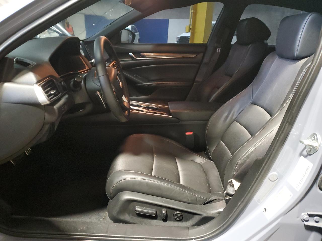 2022 Honda Accord Sport VIN: 1HGCV1F3XNA035816 Lot: 64009155