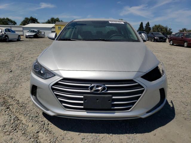 HYUNDAI ELANTRA 2018 Srebrny