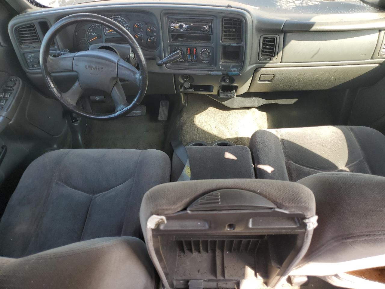2005 GMC New Sierra C1500 VIN: 2GTEC13TX51230942 Lot: 65088915
