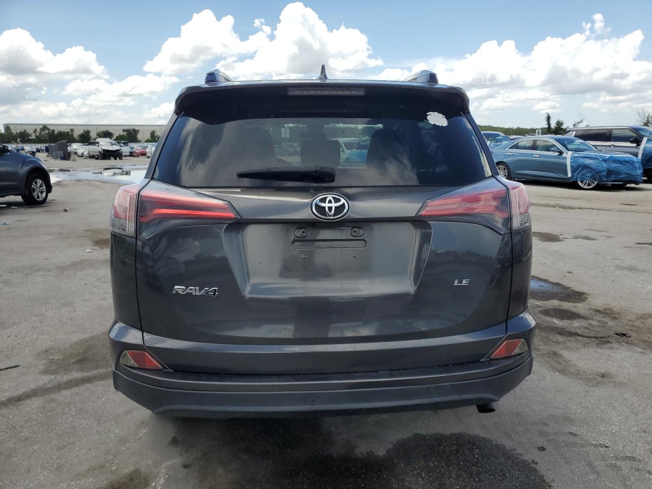 2017 Toyota Rav4 Le VIN: JTMZFREV1HJ132771 Lot: 65015235
