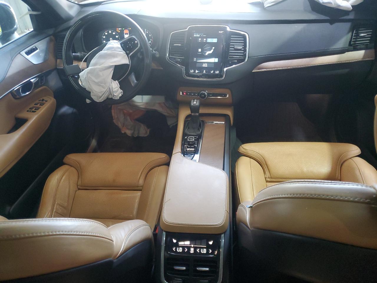 2016 Volvo Xc90 T6 VIN: YV4A22PL0G1074899 Lot: 64595735