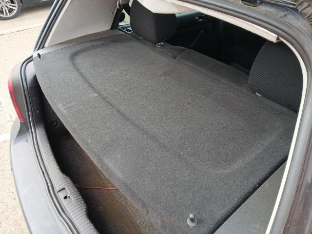 2003 VOLKSWAGEN GOLF GT TD