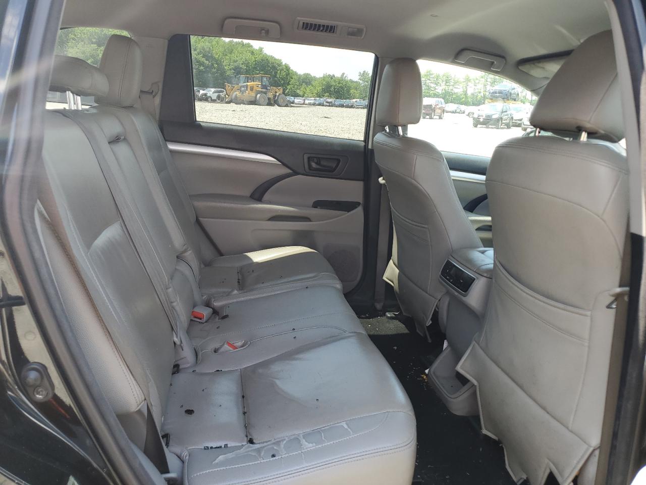 2017 Toyota Highlander Le VIN: 5TDBZRFH4HS431174 Lot: 63752025