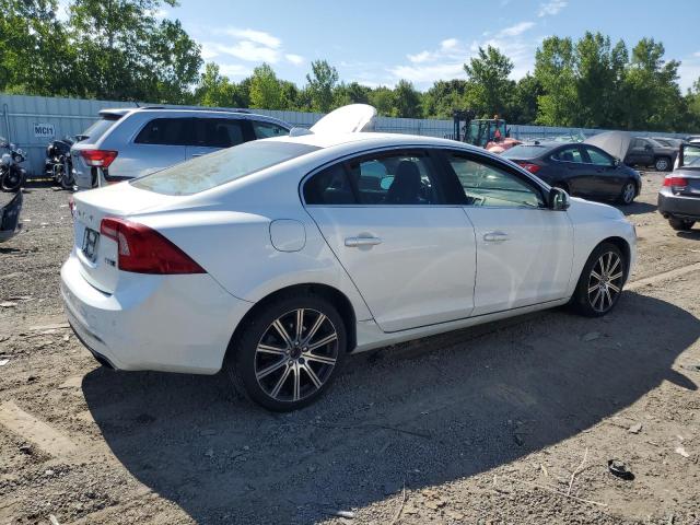  VOLVO S60 2016 White